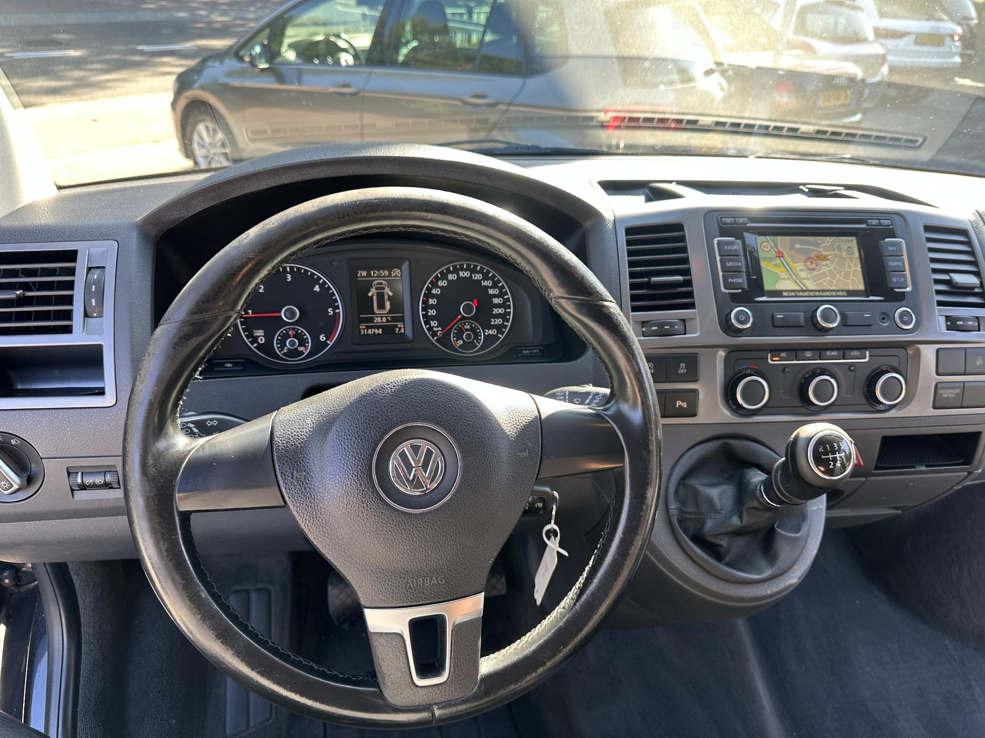 47058240-19.jpg