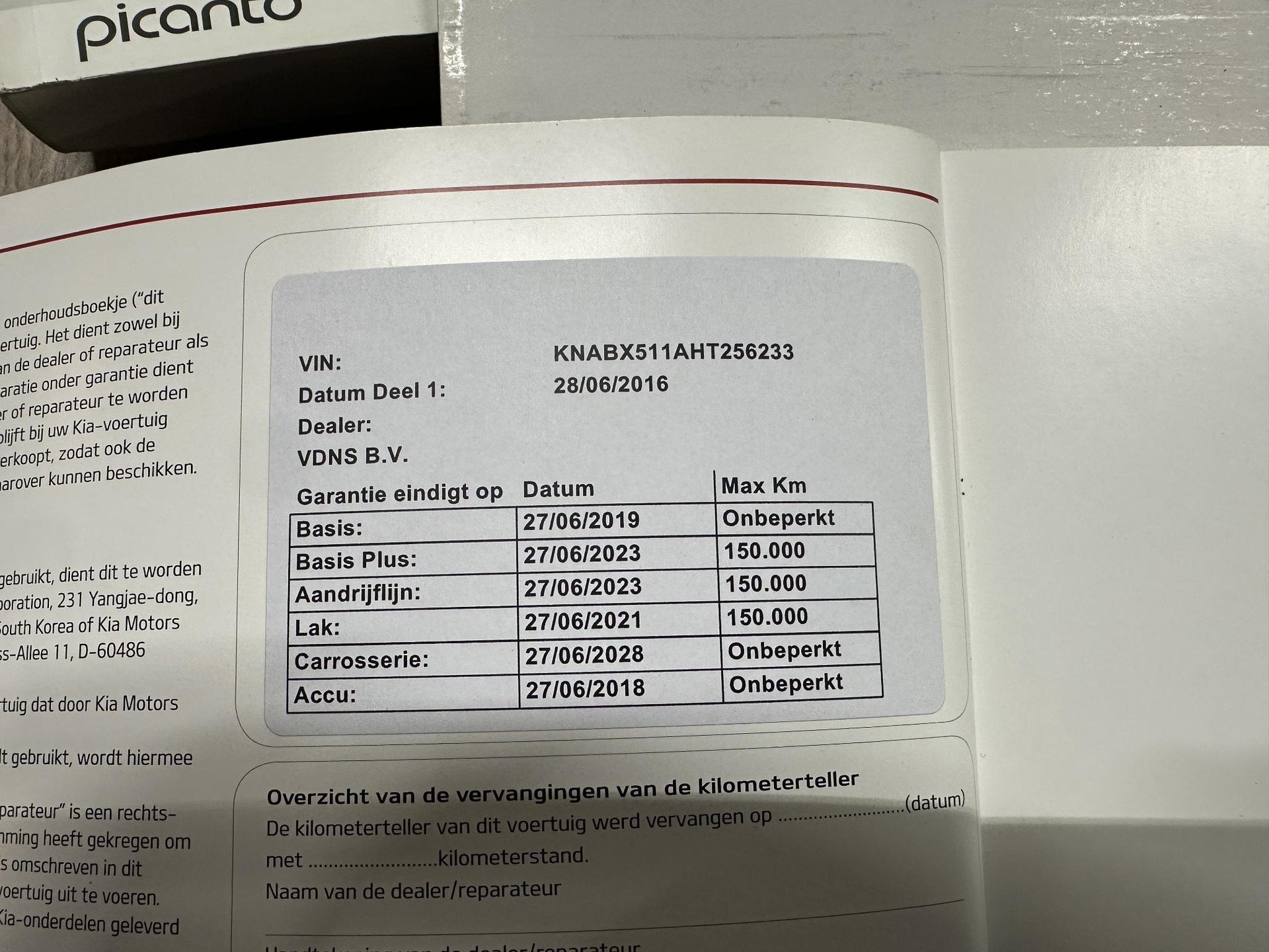 49892400-26.jpg