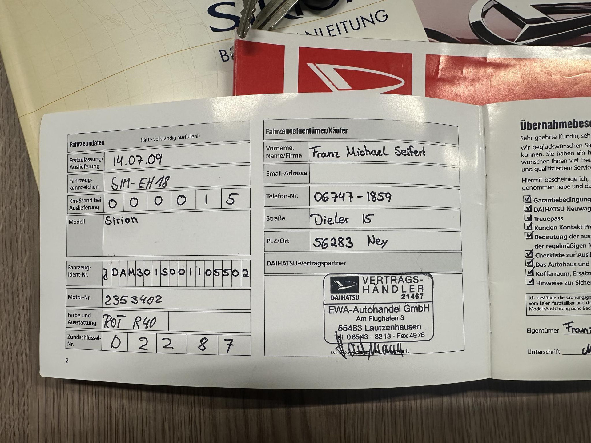 54129821-25.jpg