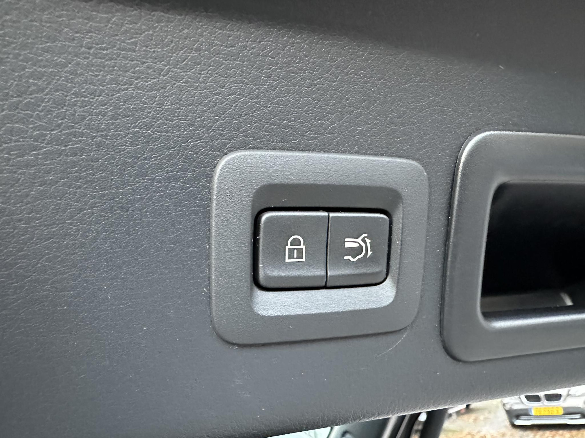 57794599-33.jpg
